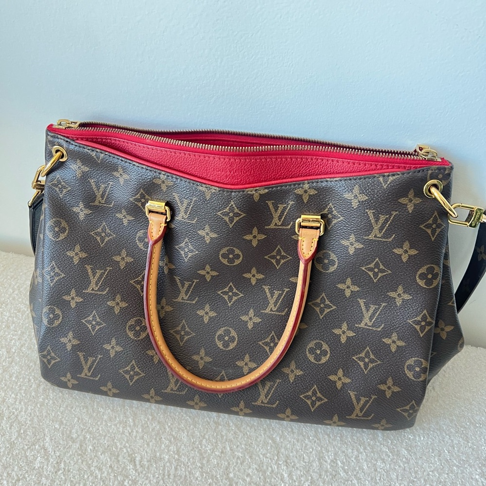 Louis Vuitton  Pallas MM Bag
